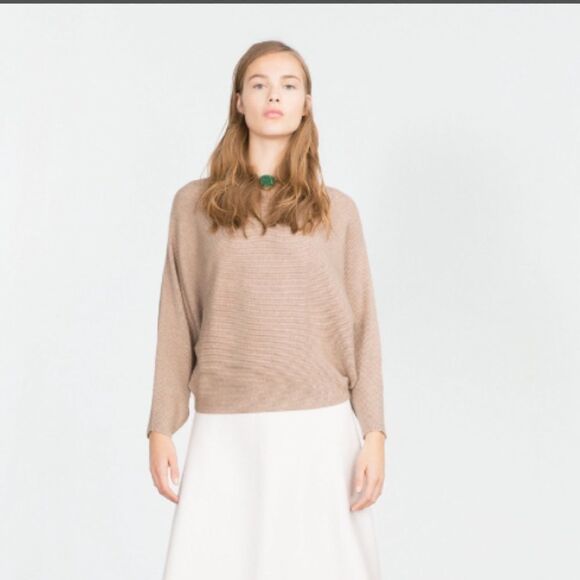 ✨ Zara Knit Batwing Cropped Sweater✨ - Picture 1 of 7